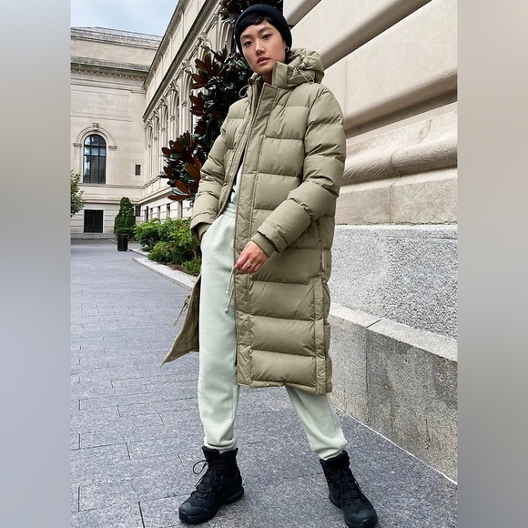 Aritzia Jackets & Blazers - ARITZIA THE SUPER PUFF LONG DOWN FILLED COAT